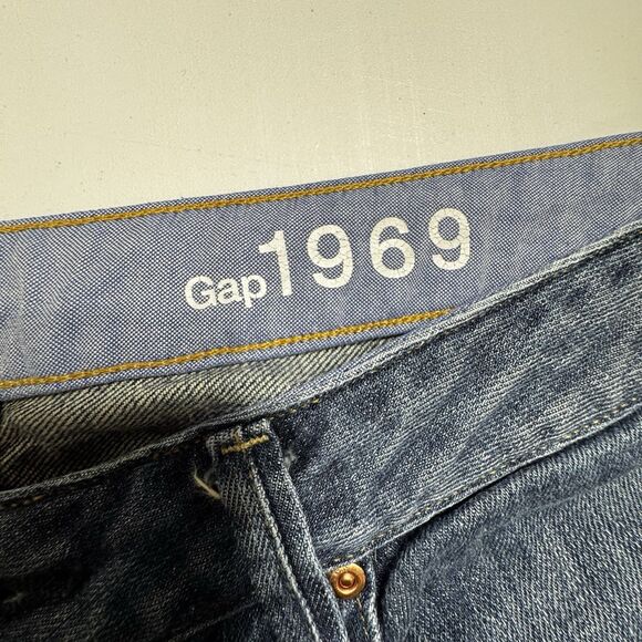 Vintage Gap Long and Lean Size 10/30 Med. Wash Wide Bootleg Lightweight Premium - Picture 4 of 10